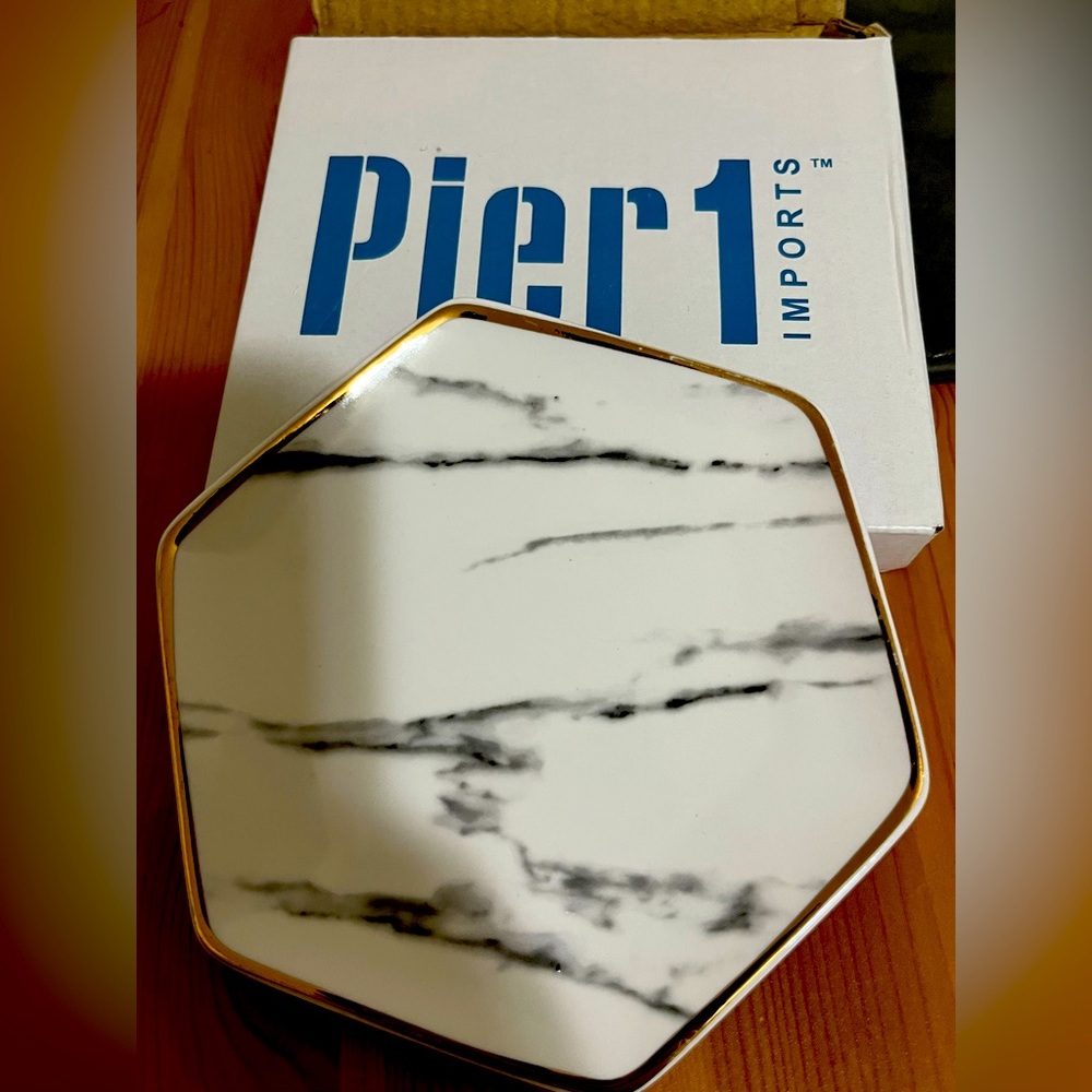 Pier 1 jewelry dish